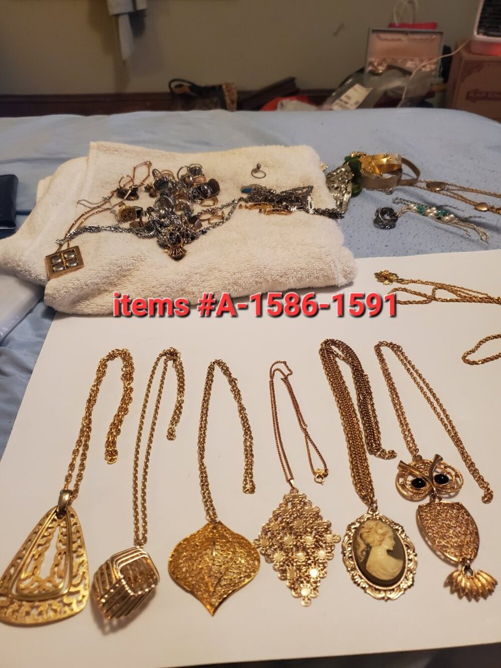 6 Gold Chains Pendants Necklaces ,items # A -1586-1591, wt. 184 grams.